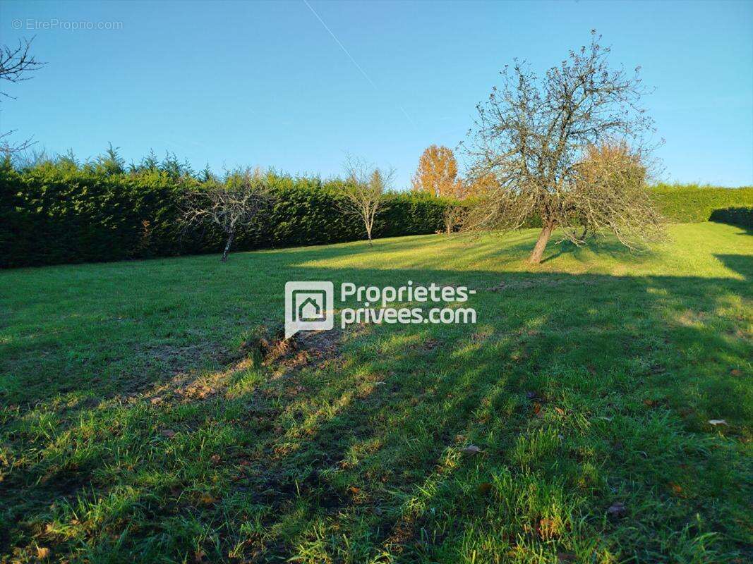 Terrain à LISLE