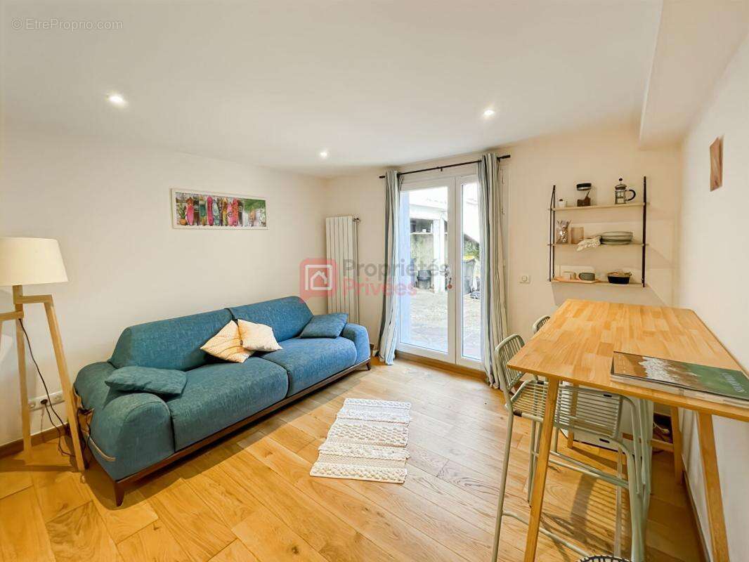Appartement à USTARITZ