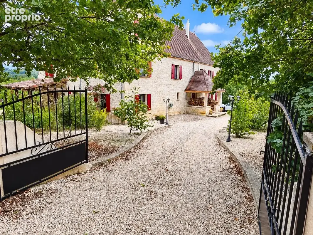 Propriété de 10 chambres avec logements indépendants et piscine chauffée – Gourdon - photo 19