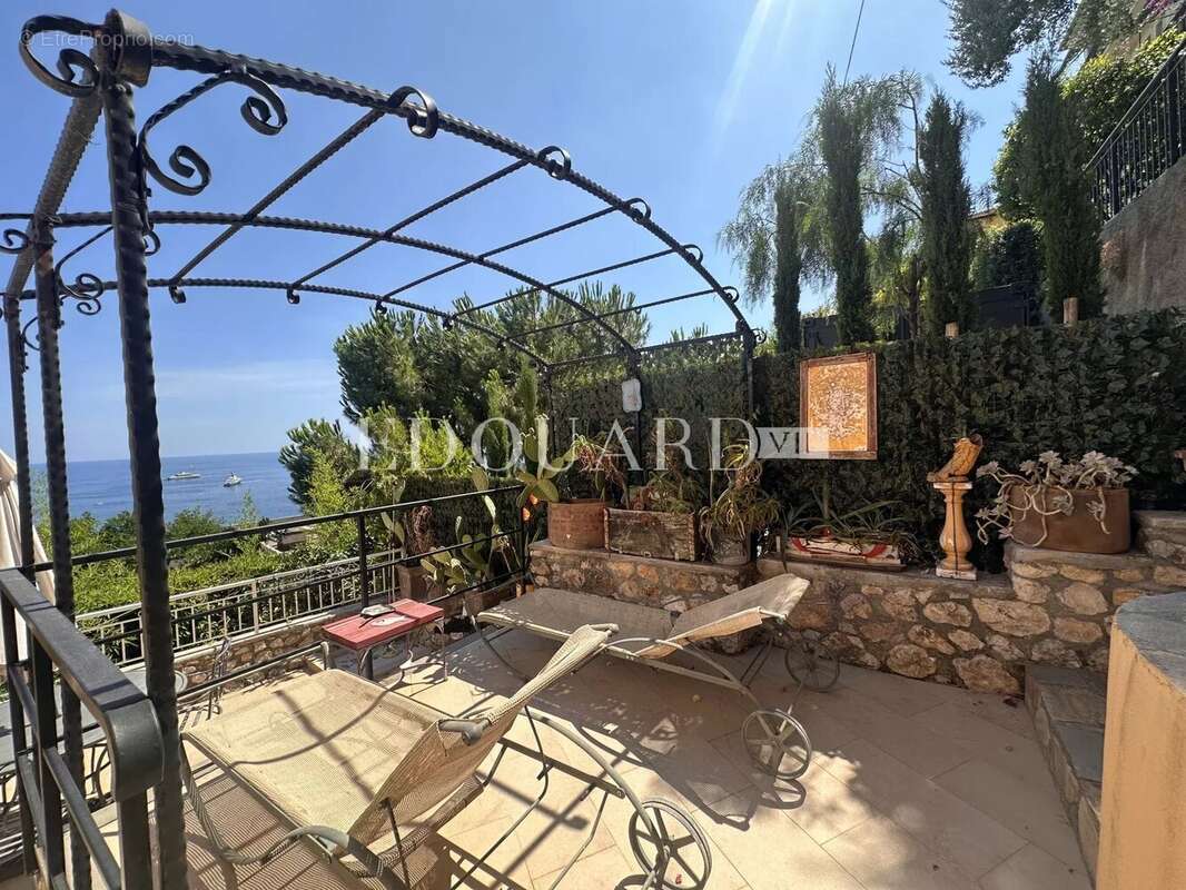 Appartement à ROQUEBRUNE-CAP-MARTIN