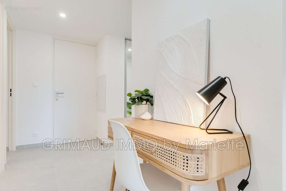 Appartement à GRIMAUD