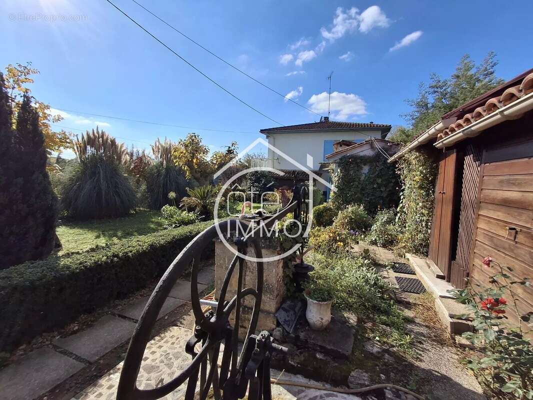 Maison à MOULEYDIER