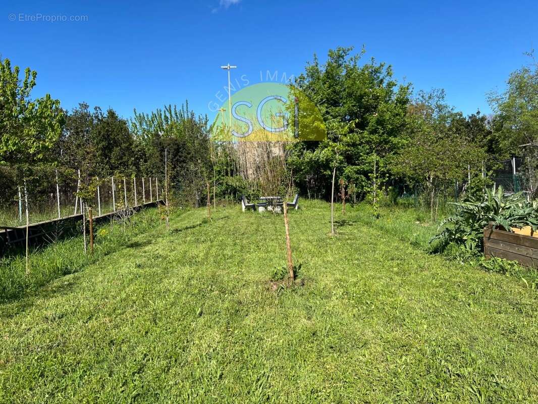 Maison à SAINT-GENIS-DES-FONTAINES