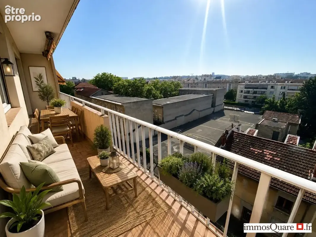 Appartement à LYON-8E