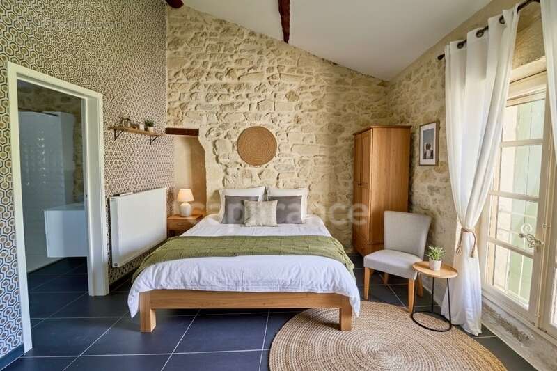 Á UZES (30) Propriété d’Exception à Deux Pas de la Place aux Herbes - photo 26