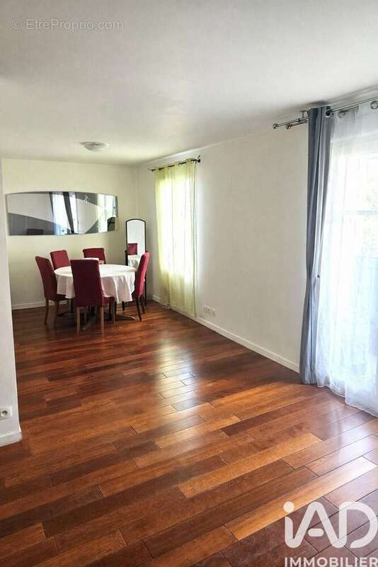 Photo 3 - Appartement à VAUREAL