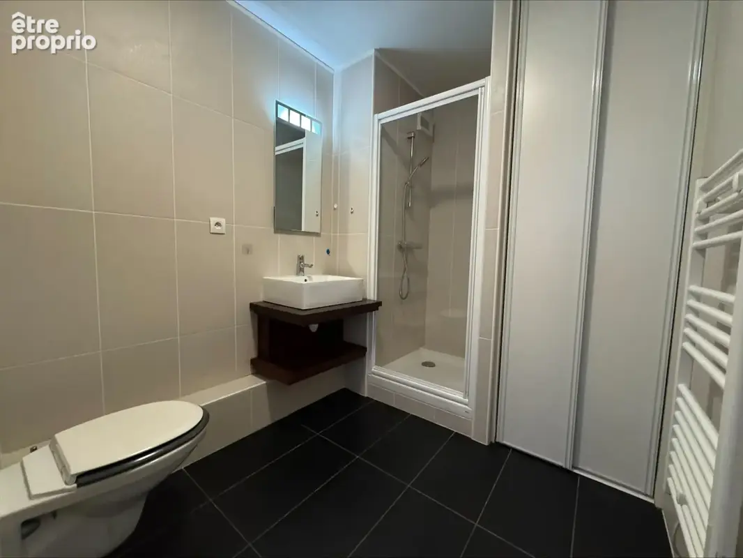 Appartement t2 avec vue sur le port et le canelot-47m2- terrasse, cellier, parking - photo 7