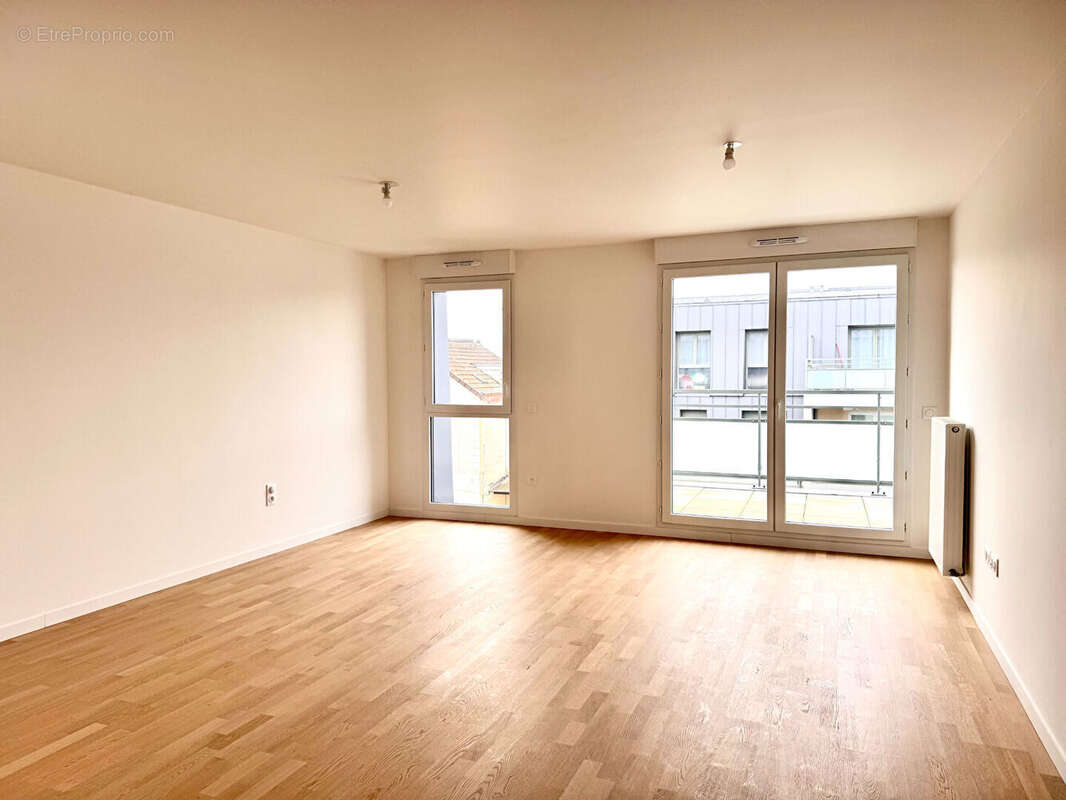Appartement à HOUILLES