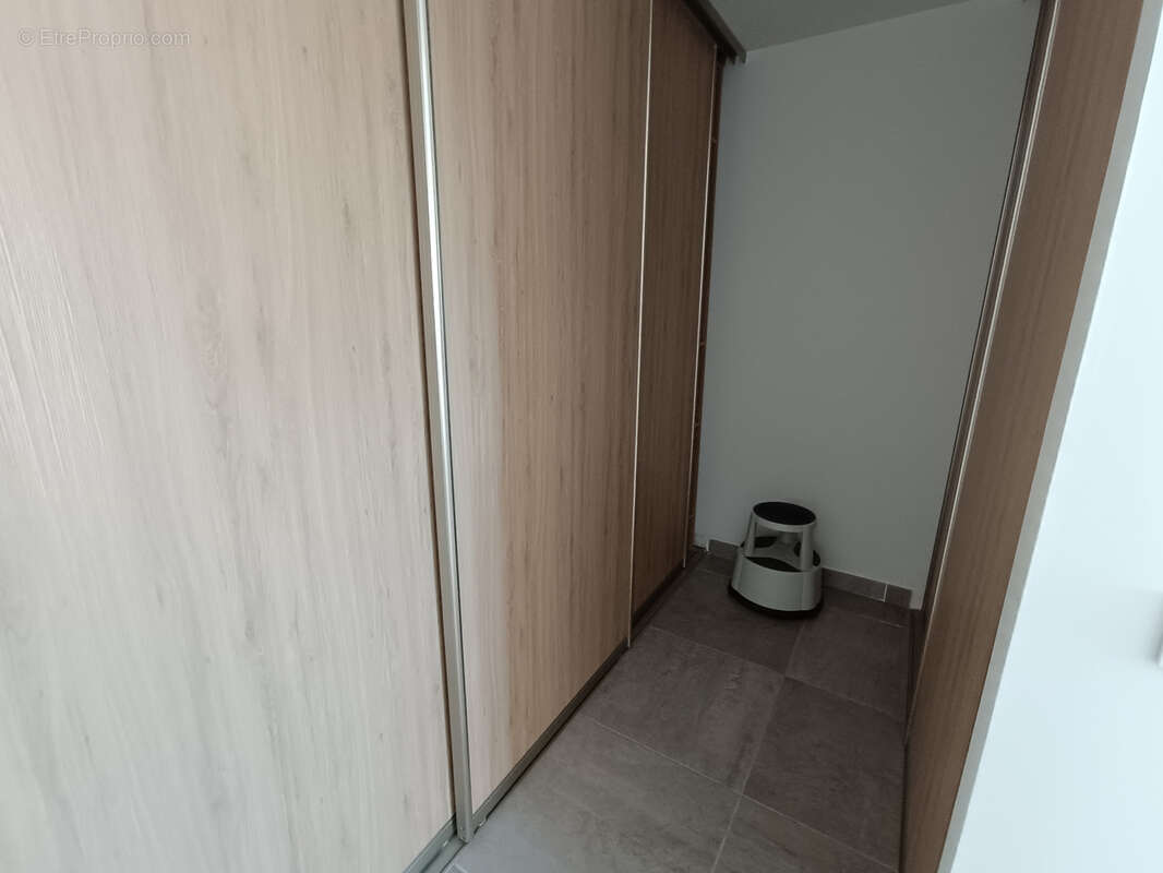 Maison à SAINT-LAURENT-DE-LA-SALANQUE