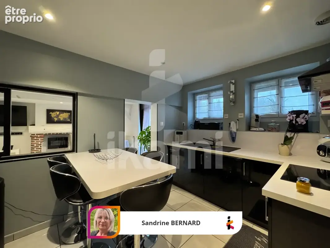 Maison rénovée de 124 m2 avec toit terrasse   Centre de Chabris - photo 3