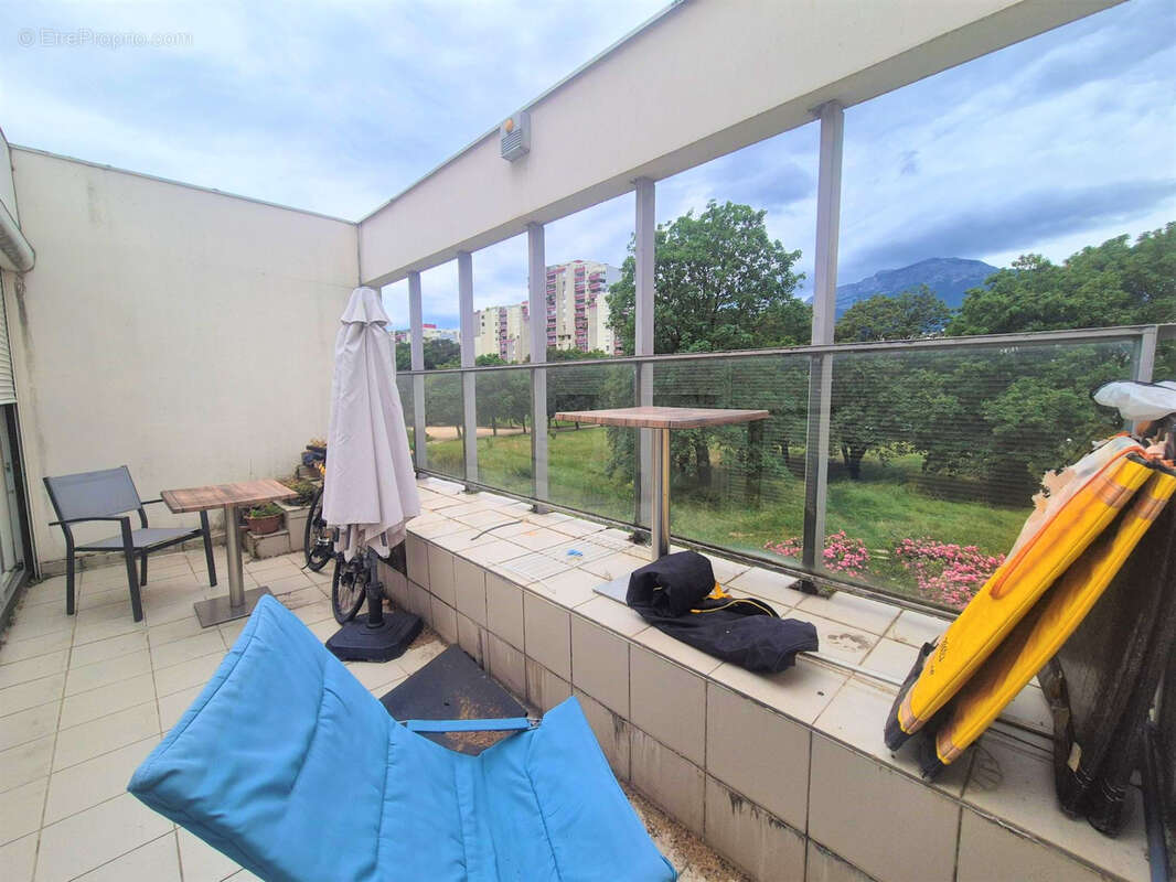 Appartement 7 pièces 147 m² à Grenoble – Dernier étage avec 2 terrasses sur parc et possibilité garage - photo 3