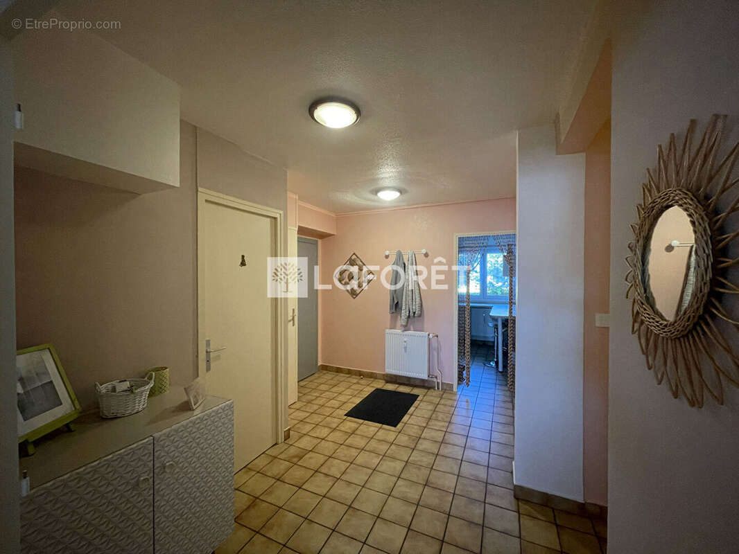 Appartement à LONS-LE-SAUNIER