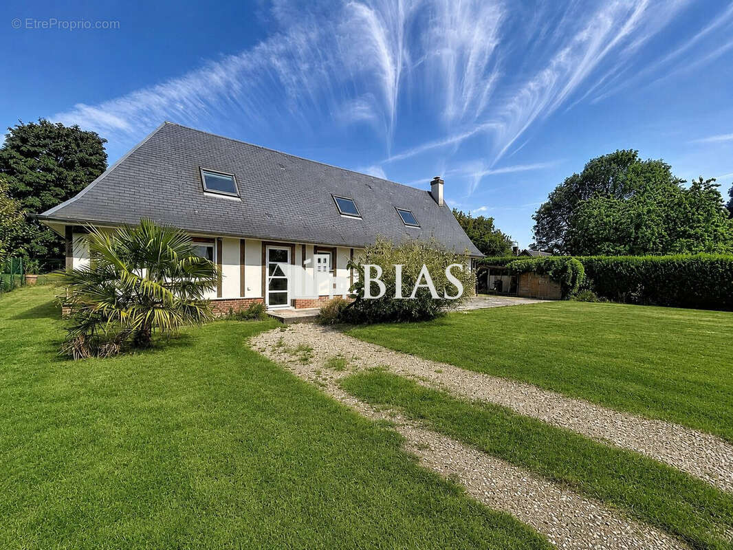 Maison 122 m² à Crosville-La-Vieille  - photo 2