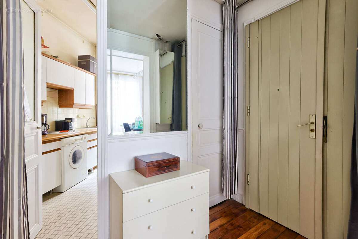 Appartement à PARIS-7E