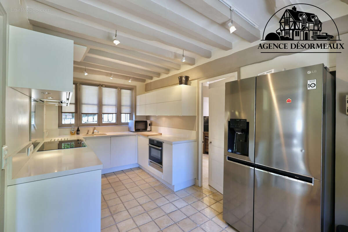 Maison 158 m² à Sorel-Moussel  - photo 6