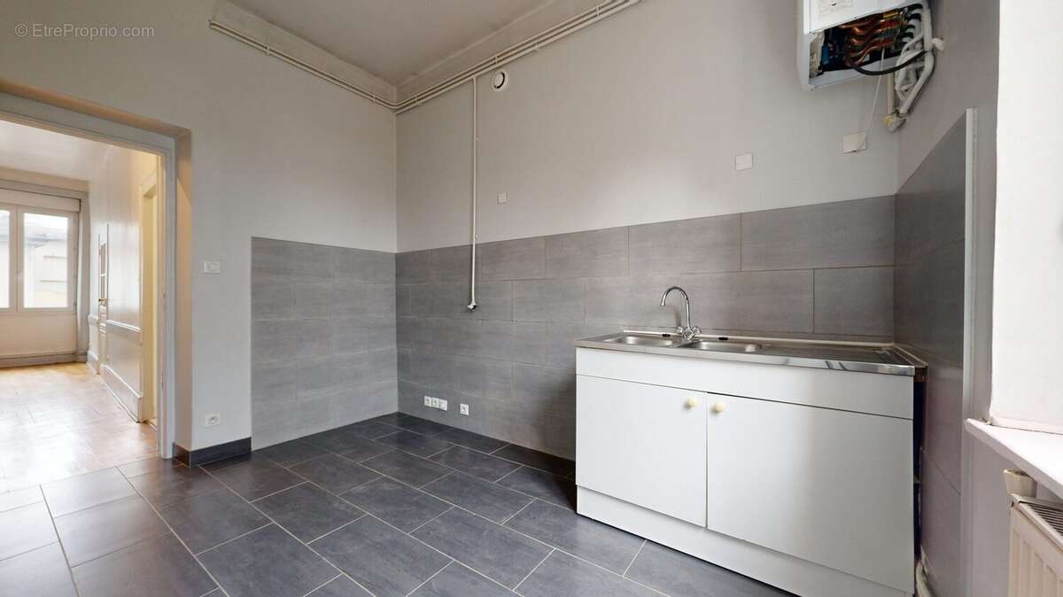 Appartement à LYON-8E