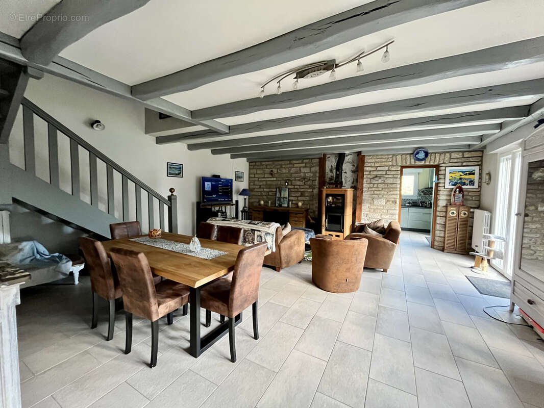 Maison à PLOUGOUMELEN