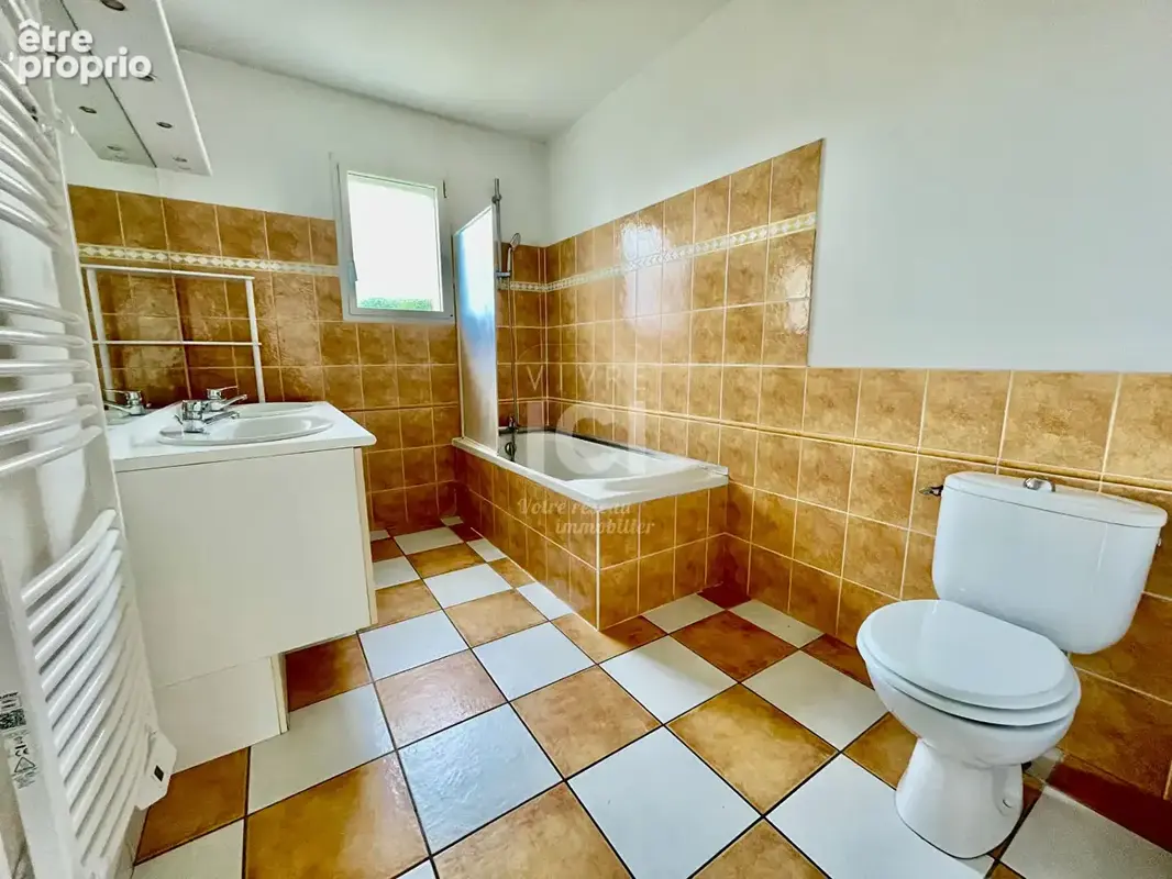 Maison de plain-pied - Treillières bourg - 3 chambres - 110m² - photo 5