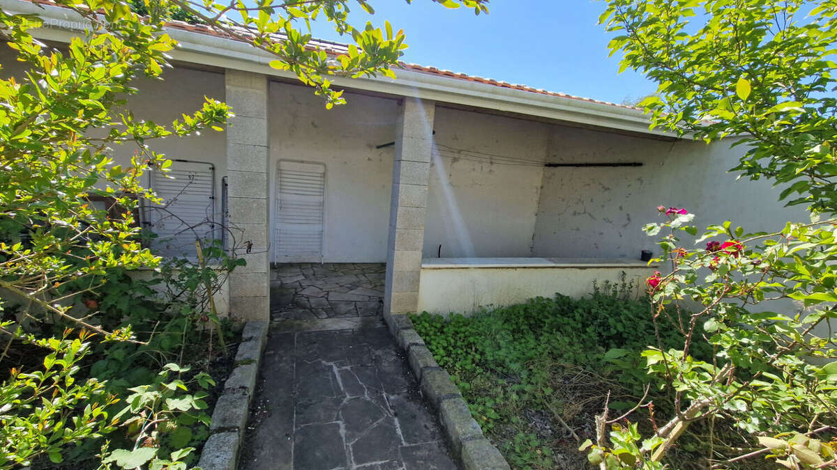 Appartement à VAUGRIGNEUSE