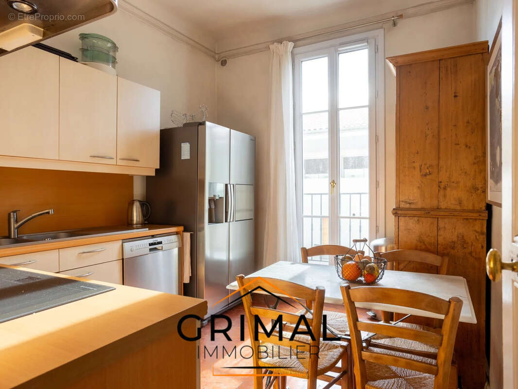 Appartement à MARSEILLE-1E