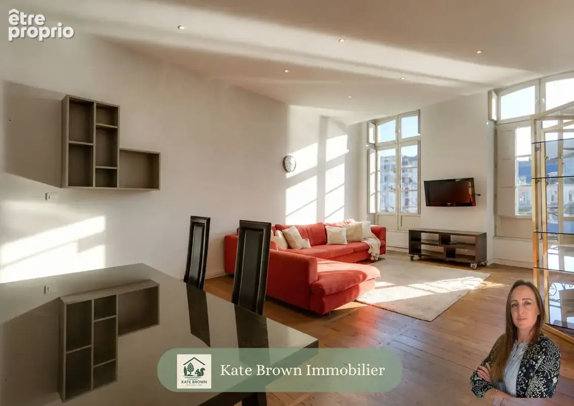 Superbe Appartement T3 avec Vue Imprenable sur la Nive au Cœur Historique de Bayonne - photo 1