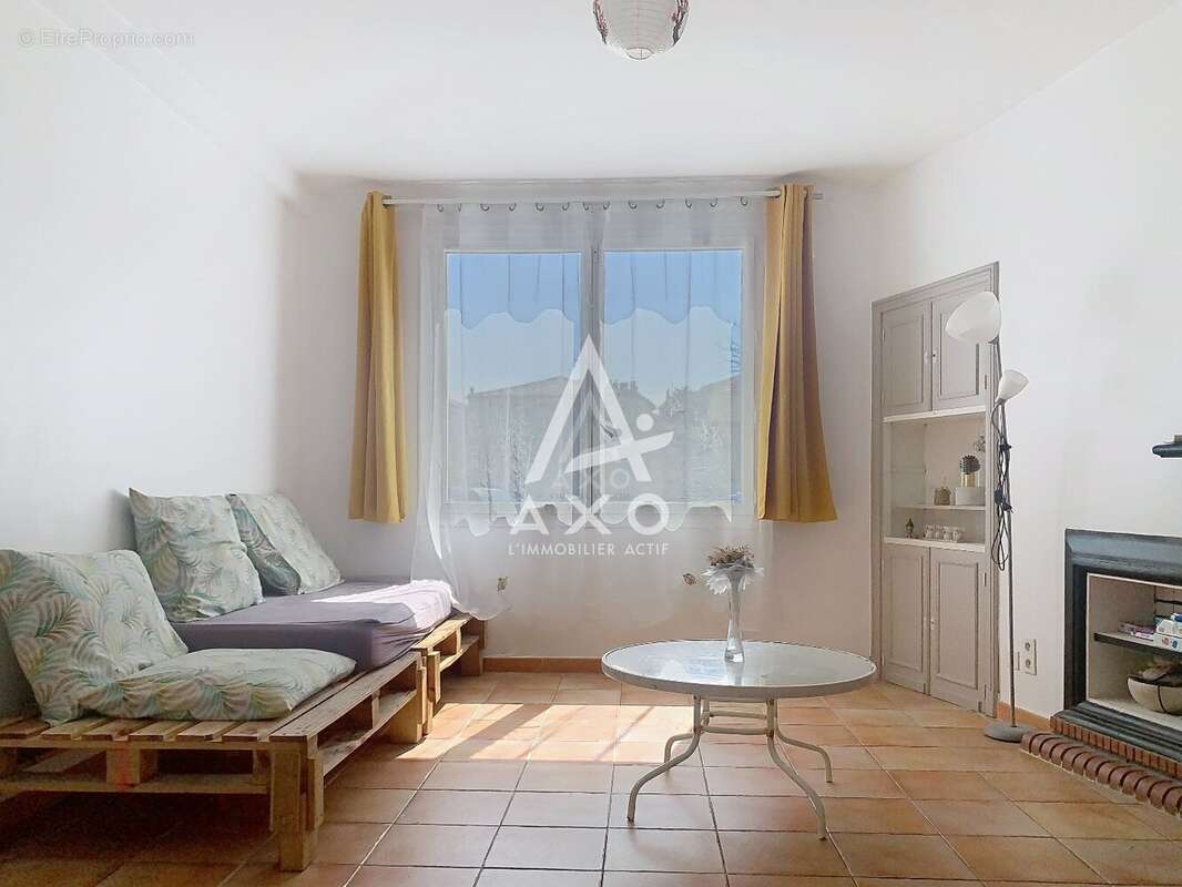 Maison à SAINT-JULIA