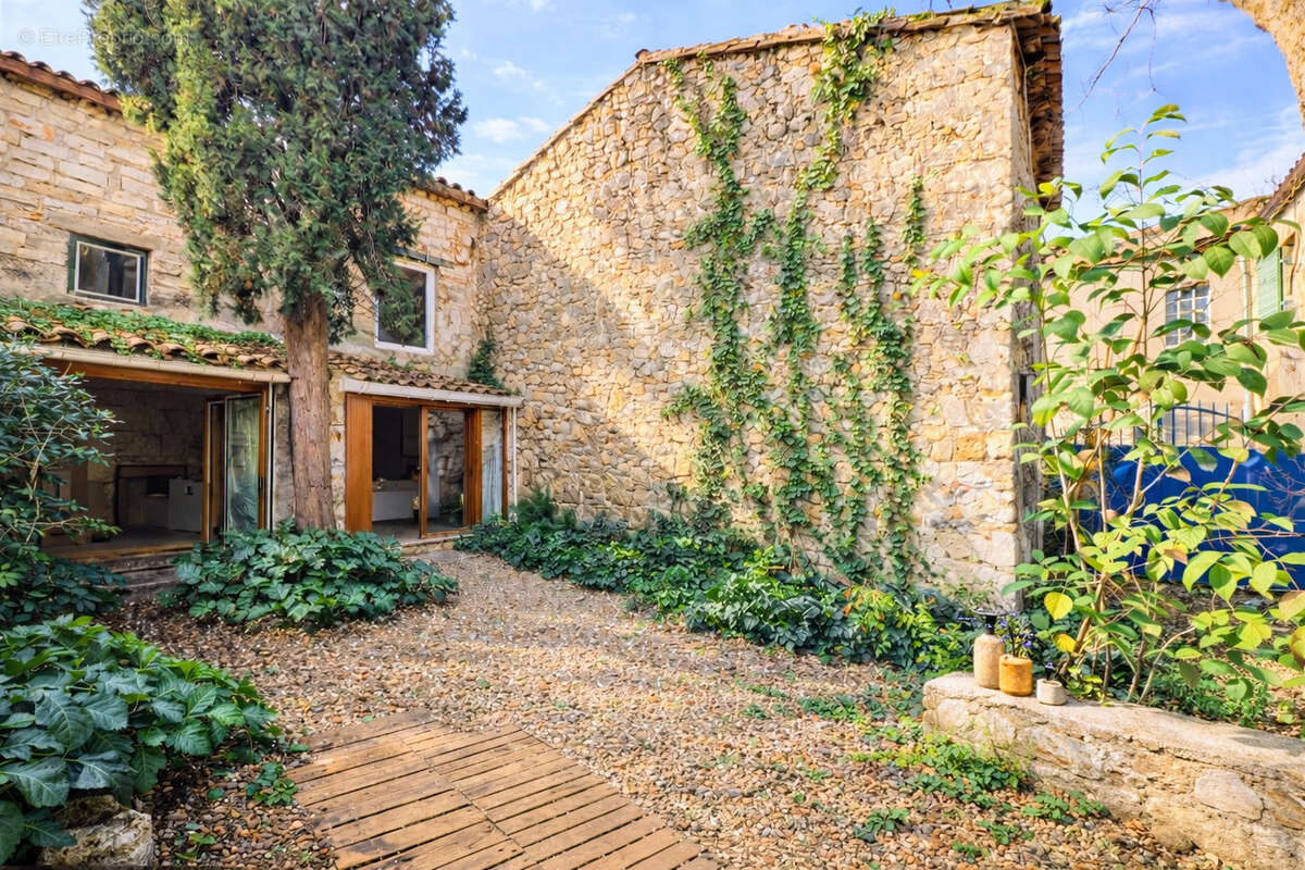 Maison à LUNEL-VIEL