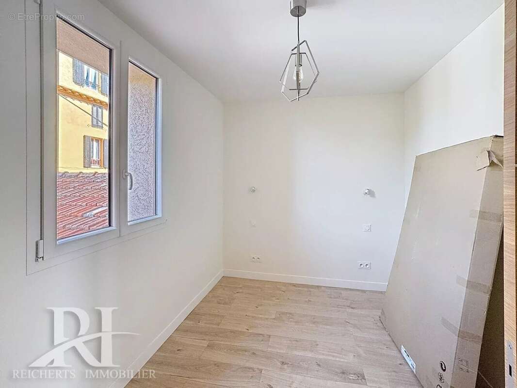 Appartement à MANDELIEU-LA-NAPOULE