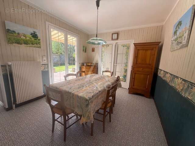 Pavillon familial au cur du bourg des Brouzils - photo 6
