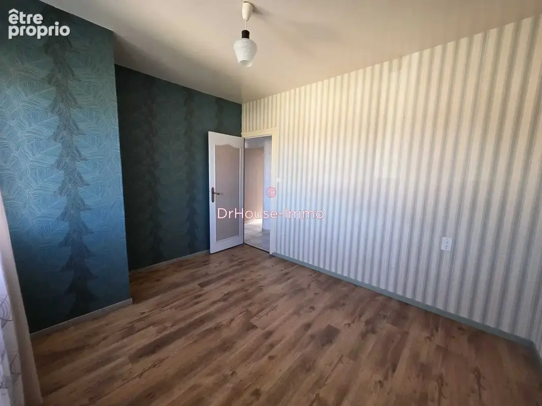 Maison 5 pièces 98 m² à vendre à Puyravault (85450) - photo 7
