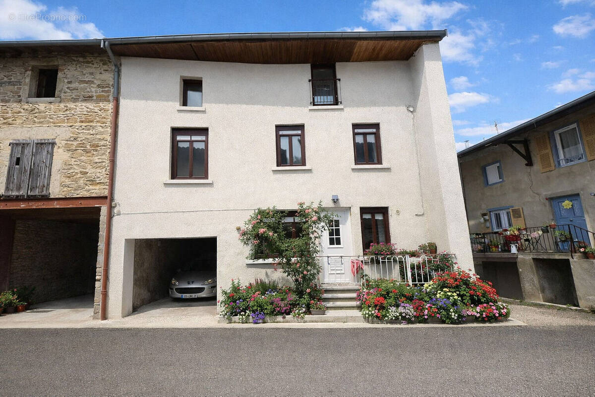 Maison à AMBERIEU-EN-BUGEY