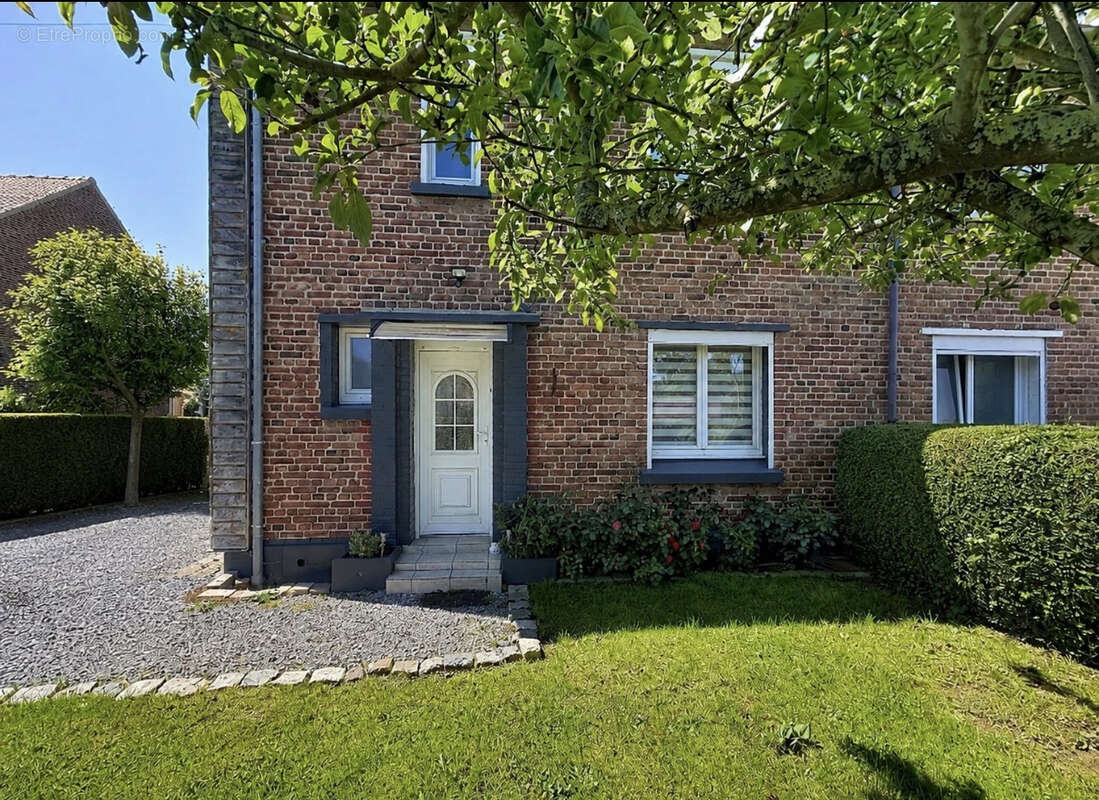 Maison à SEBOURG