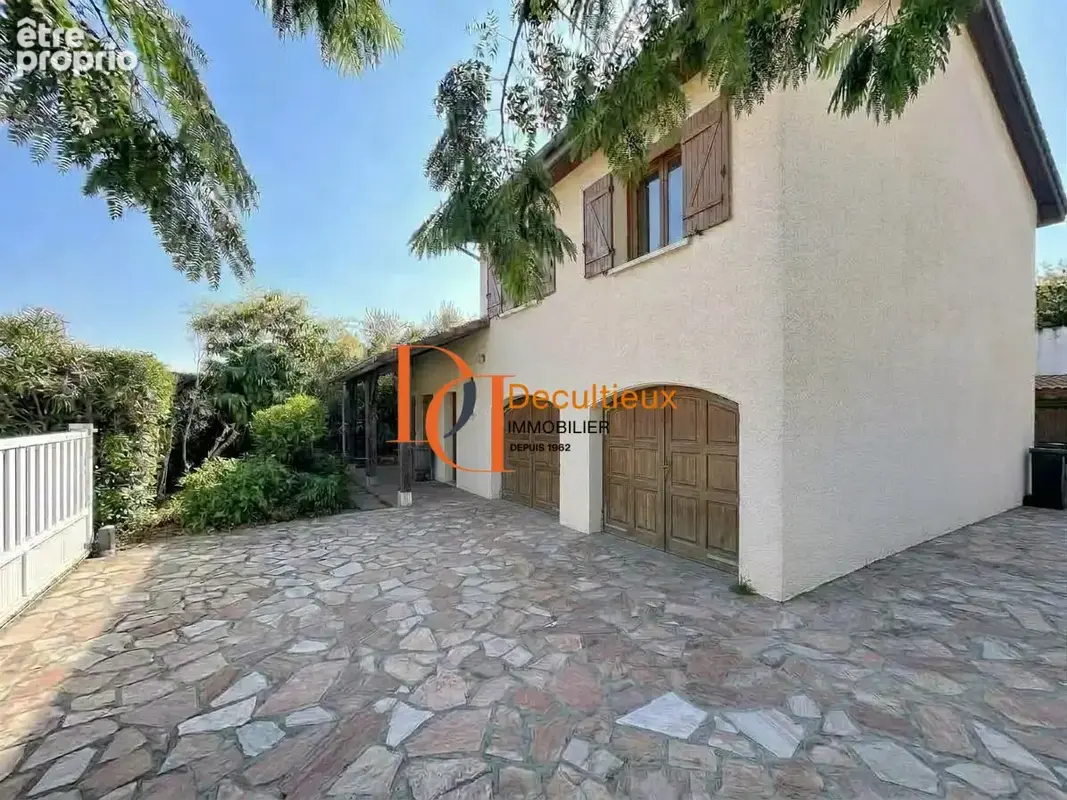 Photo Maison à Saint-Fons au prix de 329 000€