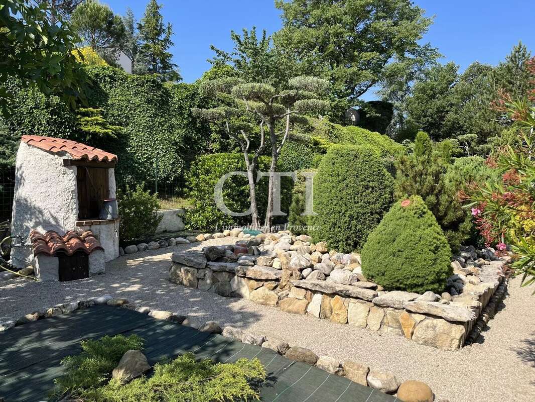 Maison à VAISON-LA-ROMAINE