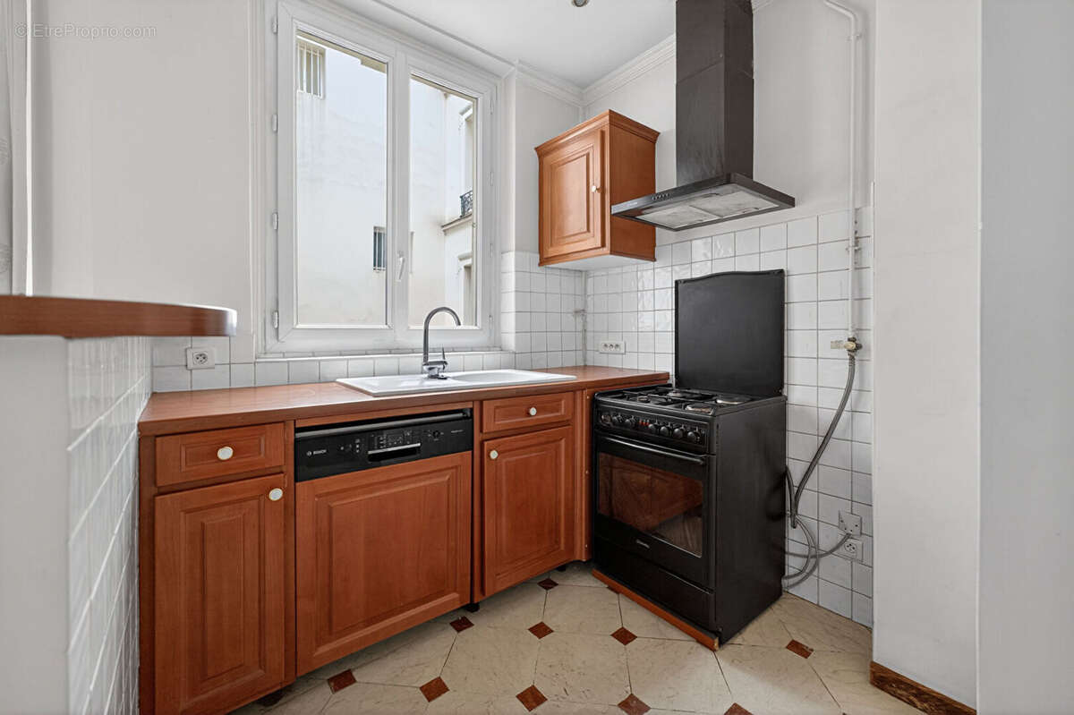 Appartement à PARIS-17E