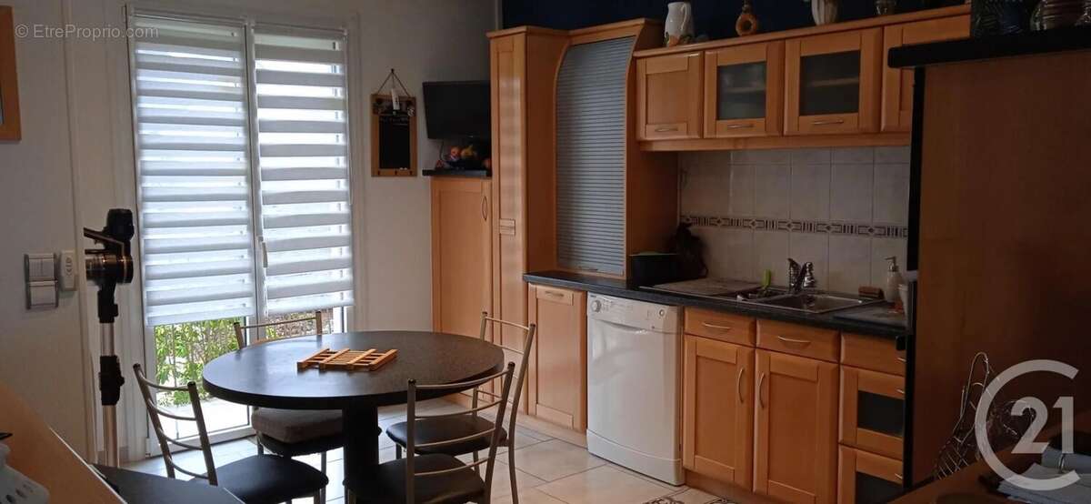 Maison à ARGENTRE-DU-PLESSIS