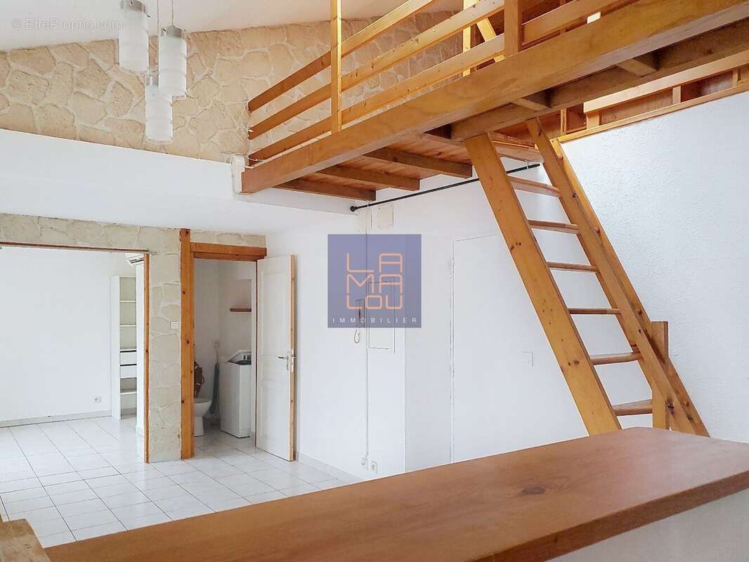Appartement à LAMALOU-LES-BAINS