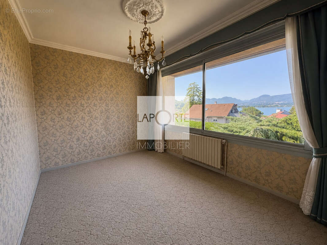 Maison d’architecte avec vue sur le lac du bourget   une adresse d'exception à réinventer - photo 8