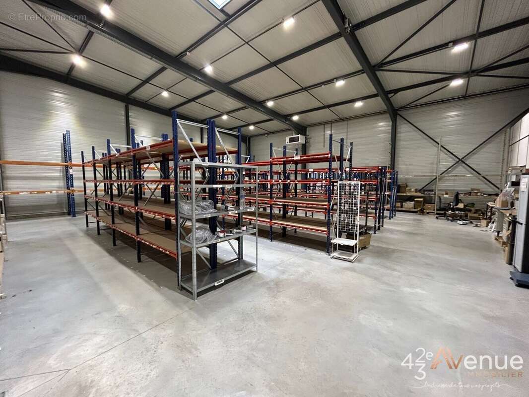 Commerce à BAS-EN-BASSET