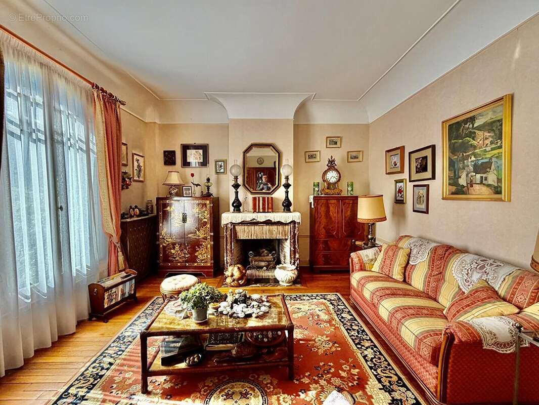 Maison à BOIS-COLOMBES