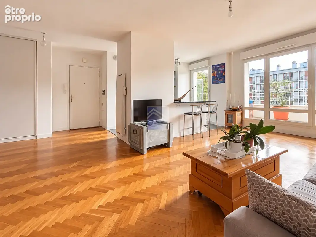 Coeur de ville - 3 pièces de 69,57 m2 - deux balcons, cave et parking ! - photo 4