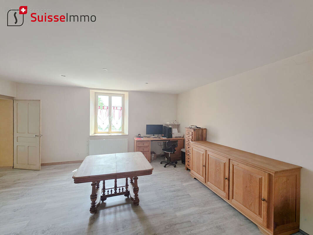 Maison à FONTENELLE-MONTBY