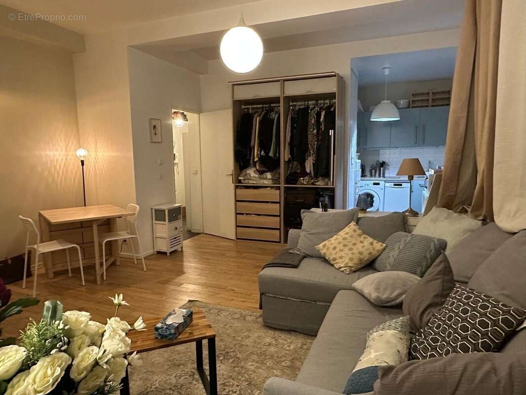 Appartement à PARIS-19E