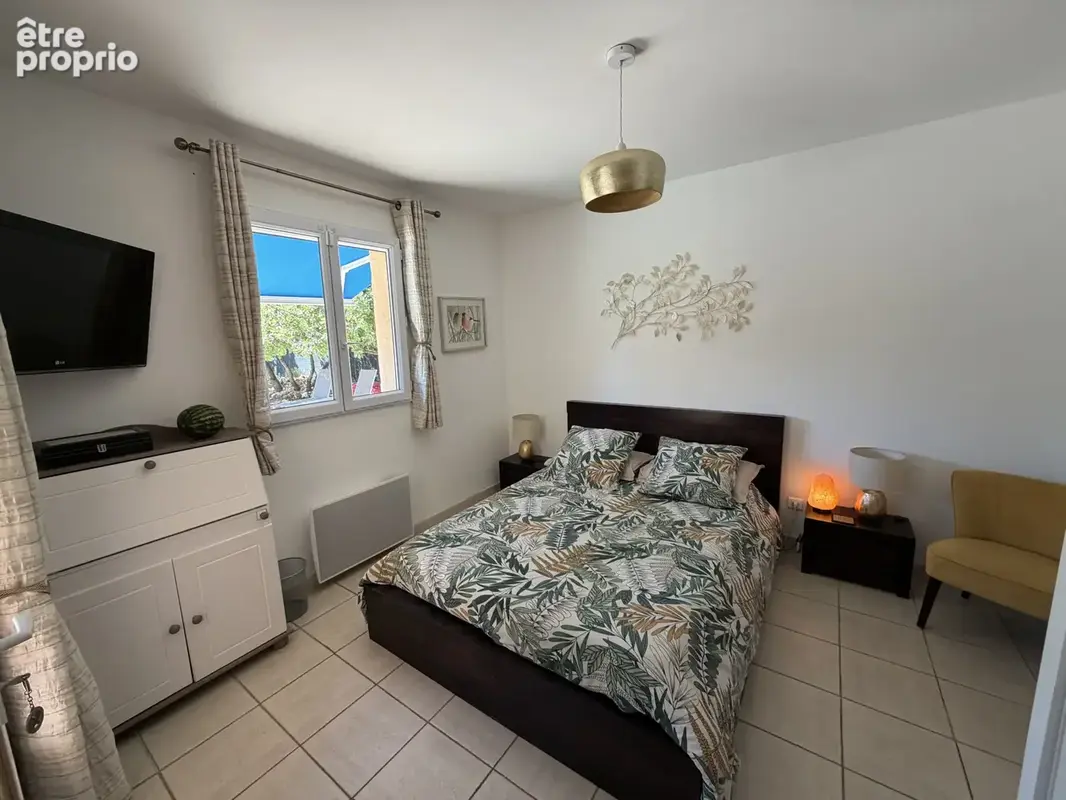 Régusse Villa 104m2 avec piscine, garage et terrain arboré - photo 11