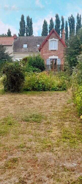 Maison à CROISILLES