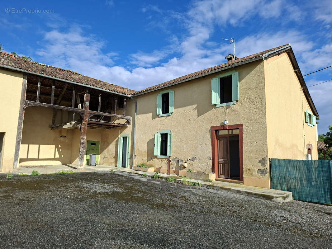 Maison à TRIE-SUR-BAISE