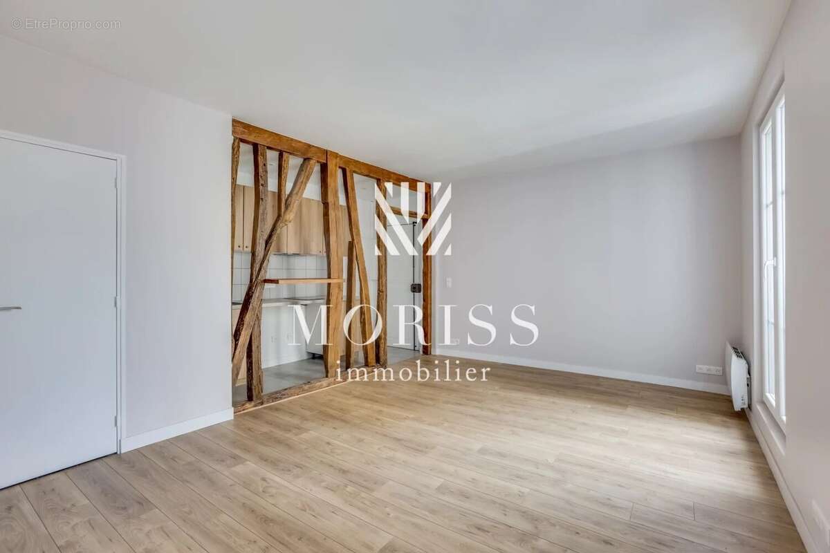 Appartement à PARIS-18E
