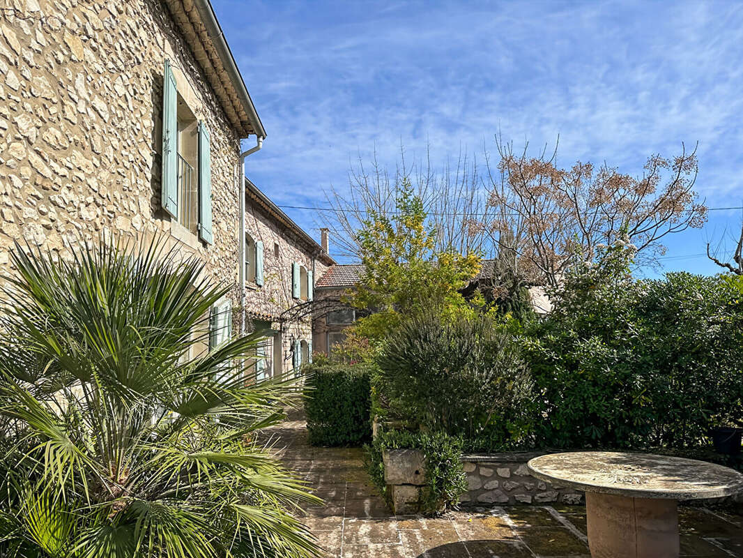 Autre à CHATEAURENARD