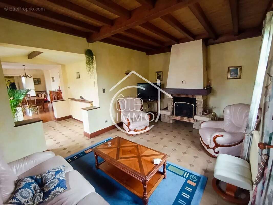 Maison à PRIGONRIEUX