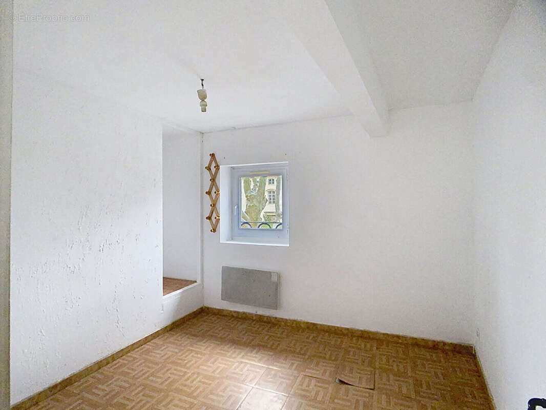 Maison à BOLLENE